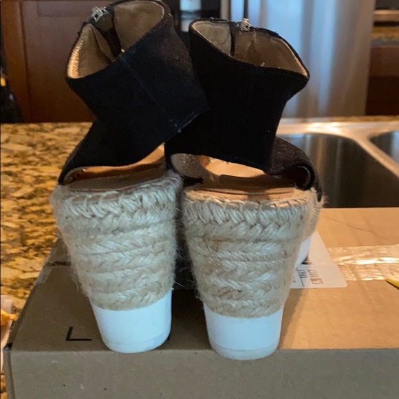 Suede zipper shoe with hemp - Picture 2 of 5